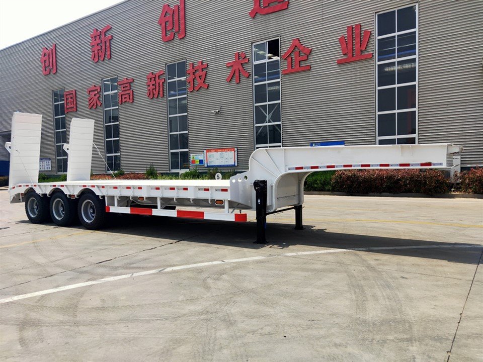 Semi Trailer For Execavator