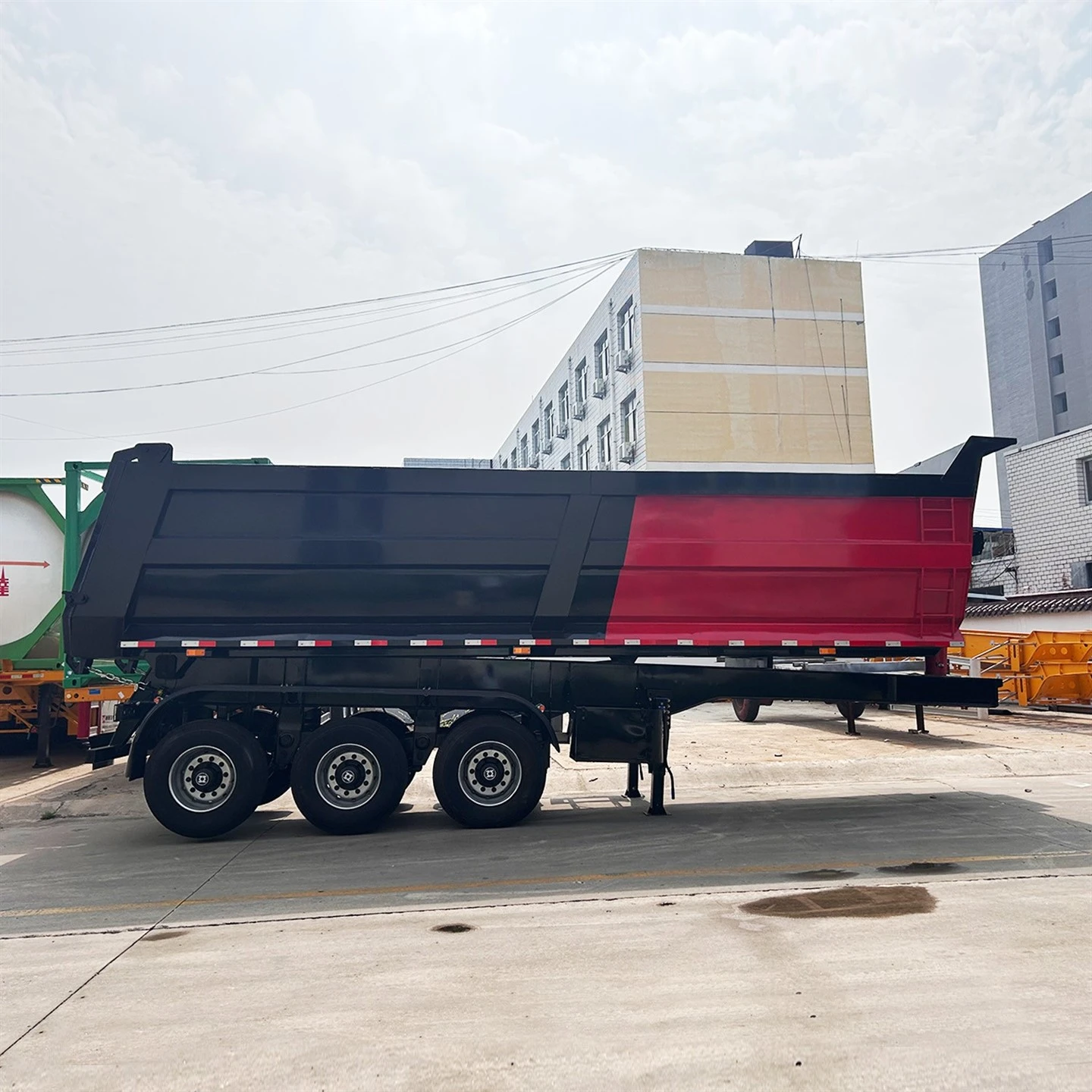 Heavy Duty U Type Tipping Tuck Trailer For Transport Stones Sands Χαμηλή τιμή